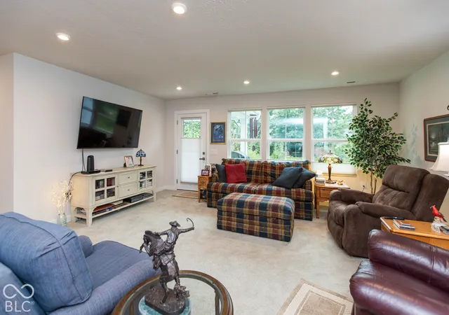 Photo 3 of Single family home for sale at 4157 Baranga Dr, Plainfield, IN 46168 | MLS# 22127867 | Listing updated on 2026-10-01