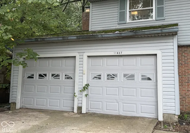 Photo 2 of Single family home for sale at 11637 Whidbey Dr, Indianapolis, IN 46229 | MLS# 22127877 | Listing updated on 2026-09-30