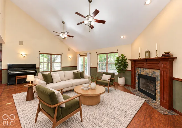Photo 4 of Single family home for sale at 11513 Brk Bay Cir, Indianapolis, IN 46229 | MLS# 22127881 | Listing updated on 2026-10-09