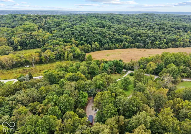 Photo 4 of Single family home for sale at 2090 Goose Crk Rd, Martinsville, IN 46151 | MLS# 22127885 | Listing updated on 2026-10-01