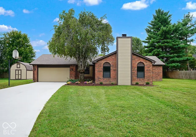 Photo 2 of Single family home for sale at 11331 Bloomfield Ct, Indianapolis, IN 46259 | MLS# 22127898 | Listing updated on 2026-09-27