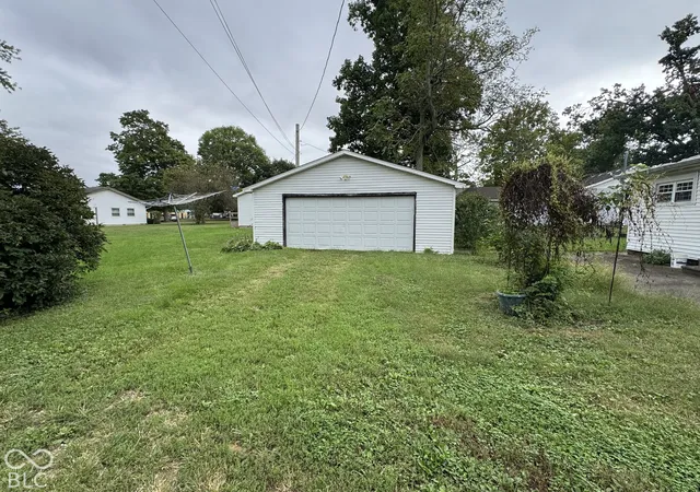 Photo 3 of Sale Pending at 615 Pearl, Covington, IN 47932 | MLS# 22127905 | Listing updated on 2026-09-24