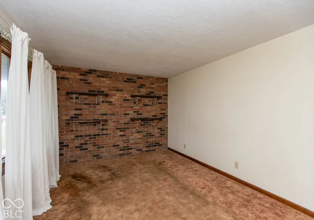 Photo 3 of Sale Pending at 296 Western Pkwy, Seymour, IN 47274 | MLS# 22127910 | Listing updated on 2026-10-05