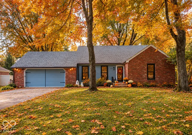 Photo 1 of Single family home for sale at 7231 Dean Rd, Indianapolis, IN 46240 | MLS# 22127921 | Listing updated on 2026-10-01