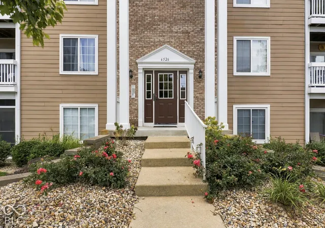 Condo for sale at 6526 Jade Strm Ct #309, Indianapolis, IN 46237 | MLS# 22127923