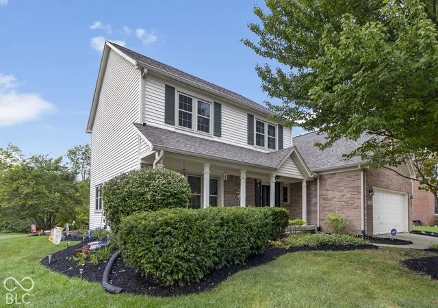 Photo 3 of Sale Pending at 13480 Shakamac Dr, Carmel, IN 46032 | MLS# 22127932 | Listing updated on 2026-09-29
