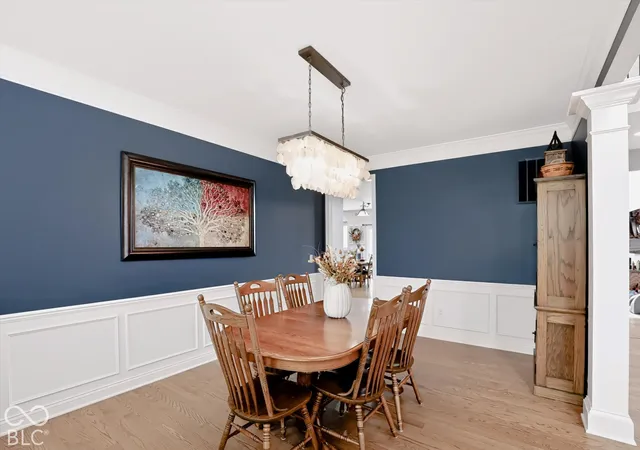 Photo 4 of Single family home for sale at 8856 Spring Violet Pl, Zionsville, IN 46077 | MLS# 22127934 | Listing updated on 2026-10-06