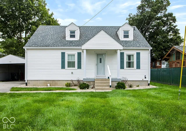 Photo 2 of Single family home for sale at 433 S Main St, Pendleton, IN 46064 | MLS# 22127942 | Listing updated on 2026-09-25