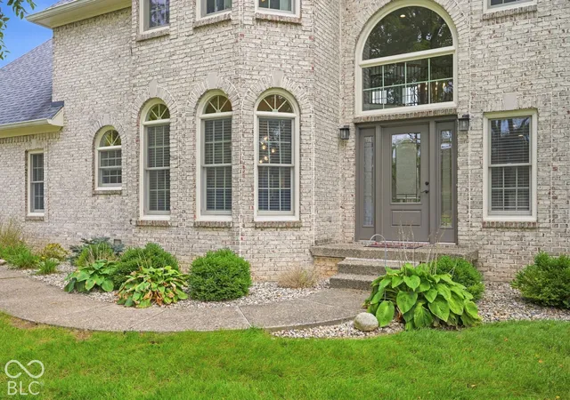 Photo 3 of Sale Pending at 6092 S Hunters, Pendleton, IN 46064 | MLS# 22127954 | Listing updated on 2026-10-02
