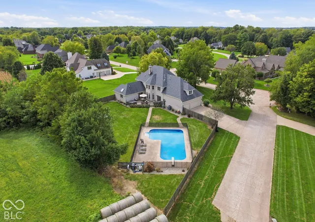 Photo 3 of Sale Pending at 6092 S Hunters, Pendleton, IN 46064 | MLS# 22127954 | Listing updated on 2026-10-02