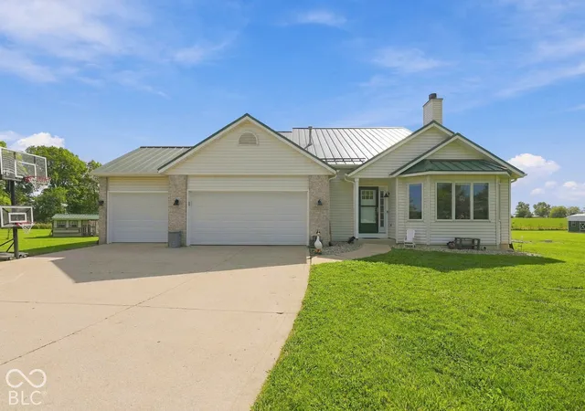 Photo 1 of Sale Pending at 9009 Hamilton Rd, Yoder, IN 46798 | MLS# 22127955 | Listing updated on 2026-10-03