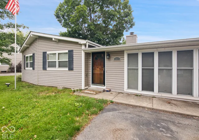 Photo 2 of Single family home for sale at 362 Maxwell Rd, Indianapolis, IN 46217 | MLS# 22127965 | Listing updated on 2026-10-08