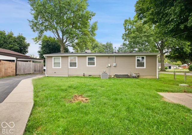 Photo 4 of Single family home for sale at 362 Maxwell Rd, Indianapolis, IN 46217 | MLS# 22127965 | Listing updated on 2026-10-08
