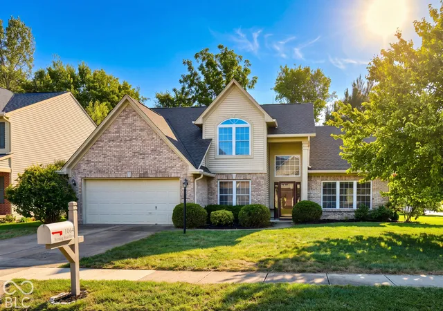 Photo 1 of Single family home for sale at 1064 Burning Bush Dr, Greenwood, IN 46143 | MLS# 22127966 | Listing updated on 2026-09-24