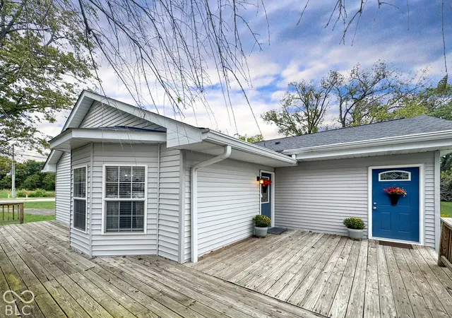 Photo 2 of Single family home for sale at 2219 S Rogers St, Bloomington, IN 47403 | MLS# 22127974 | Listing updated on 2026-09-25
