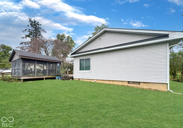 Photo 4 of Single family home for sale at 2219 S Rogers St, Bloomington, IN 47403 | MLS# 22127974 | Listing updated on 2026-09-25