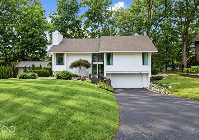 Photo 1 of Single family home for sale at 236 Coventry Way, Noblesville, IN 46062 | MLS# 22127977 | Listing updated on 2026-09-25