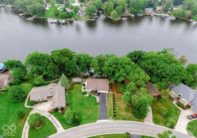 Photo 3 of Single family home for sale at 236 Coventry Way, Noblesville, IN 46062 | MLS# 22127977 | Listing updated on 2026-09-25