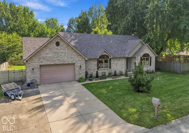 Photo 3 of Single family home for sale at 5507 Emerson Way, Anderson, IN 46017 | MLS# 22127984 | Listing updated on 2026-09-25