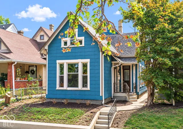 Photo 3 of Single family home for sale at 601 Sanders St, Indianapolis, IN 46203 | MLS# 22127995 | Listing updated on 2026-10-02
