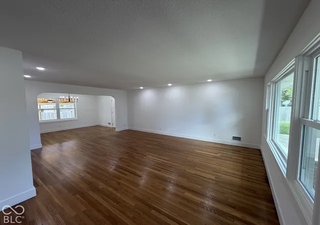 Photo 3 of Single family home for sale at 1108 Gaiser Dr, Seymour, IN 47274 | MLS# 22127998 | Listing updated on 2026-10-06