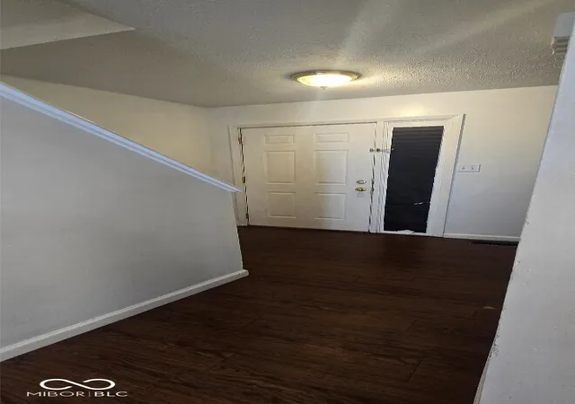 Photo 3 of Sale Pending at 8422 Hague Rd, Indianapolis, IN 46256 | MLS# 22128003 | Listing updated on 2026-10-02