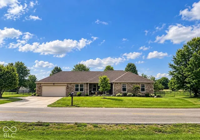Photo 1 of Sale Pending at 3751 N County Rd 900 E, Brownsburg, IN 46112 | MLS# 22128008 | Listing updated on 2026-10-06