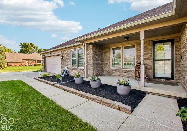Photo 3 of Sale Pending at 3751 N County Rd 900 E, Brownsburg, IN 46112 | MLS# 22128008 | Listing updated on 2026-10-06