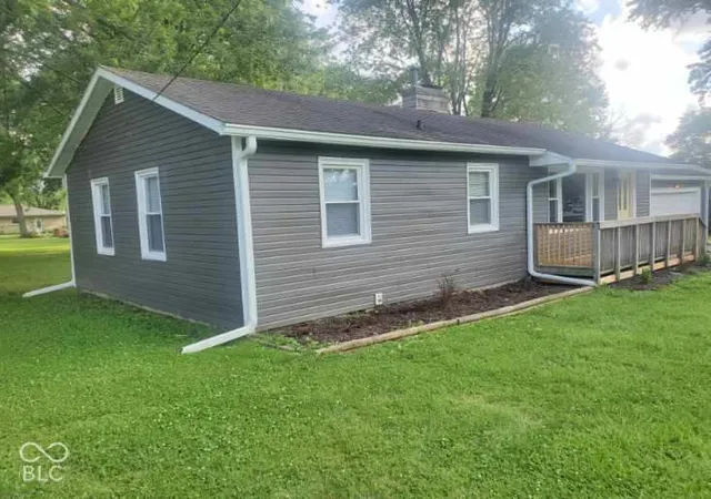 Photo 2 of Single family home for sale at 3013 E Royerton Rd, Muncie, IN 47303 | MLS# 22128019 | Listing updated on 2026-09-25