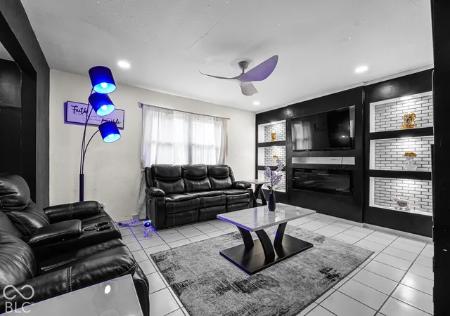 Photo 4 of Single family home for sale at 1101 King Ave, Indianapolis, IN 46222 | MLS# 22128022 | Listing updated on 2026-09-29