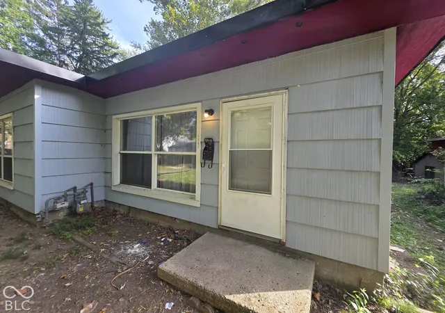 Photo 2 of Multi family home for sale at 1207 1209 E 11th Street, Anderson, IN 46012 | MLS# 22128023 | Listing updated on 2026-10-26