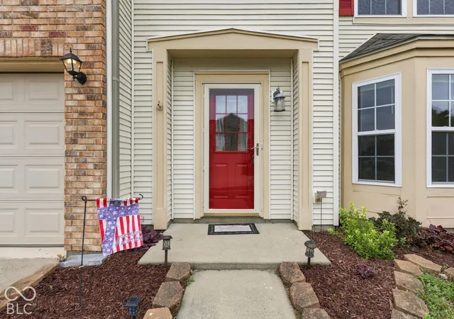 Photo 4 of Single family home for sale at 831 Highpointe, Shelbyville, IN 46176 | MLS# 22128024 | Listing updated on 2026-09-29