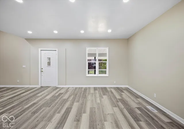 Photo 4 of Single family home for sale at 340 N Tacoma Ave, Indianapolis, IN 46201 | MLS# 22128026 | Listing updated on 2026-10-02
