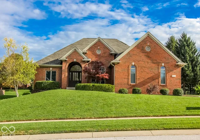 Photo 1 of Single family home for sale at 2593 Forest Hills Blvd, Greenwood, IN 46143 | MLS# 22128033 | Listing updated on 2026-09-26