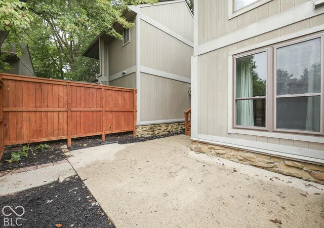 Photo 4 of Condo for sale at 4216 Foxglove Tr, Indianapolis, IN 46237 | MLS# 22128043 | Listing updated on 2026-09-29
