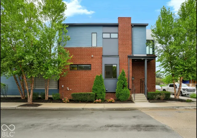 Photo 2 of Single family home for sale at 1119 E 10th Street, Indianapolis, IN 46202 | MLS# 22128062 | Listing updated on 2026-09-26