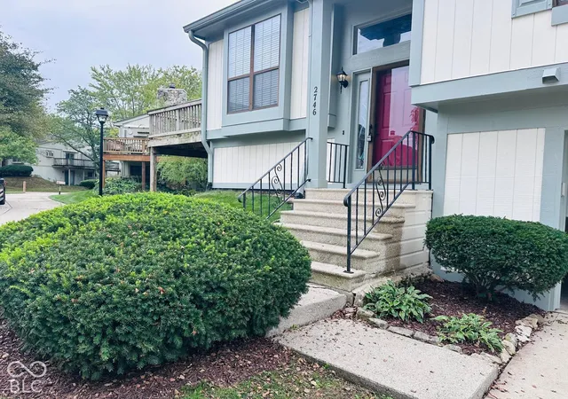 Photo 3 of Condo for sale at 2746 Lakeshire Ln, Indianapolis, IN 46268 | MLS# 22128064 | Listing updated on 2026-09-27