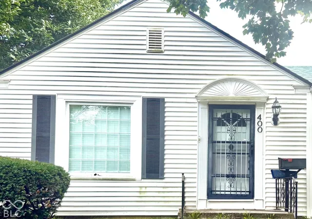 Photo 2 of Single family home for sale at 400 S Umbarger Rd, Muncie, IN 47304 | MLS# 22128065 | Listing updated on 2026-09-25