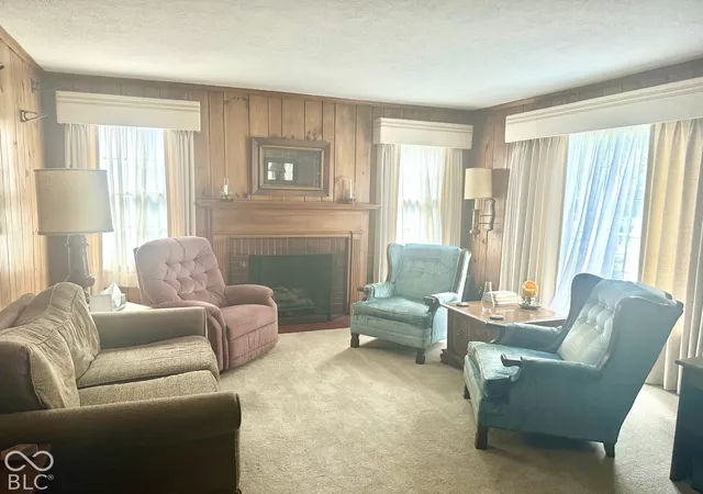 Photo 3 of Single family home for sale at 400 S Umbarger Rd, Muncie, IN 47304 | MLS# 22128065 | Listing updated on 2026-09-27