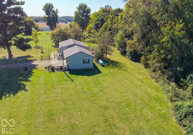 Photo 3 of Sale Pending at 9545 Bono Rd, Terre Haute, IN 47802 | MLS# 22128067 | Listing updated on 2026-10-14