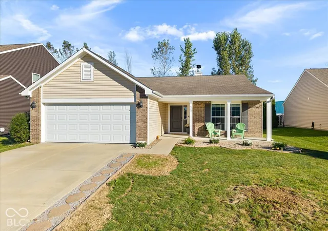 Photo 3 of Single family home for sale at 548 Genisis Dr, Whiteland, IN 46184 | MLS# 22128070 | Listing updated on 2026-09-30