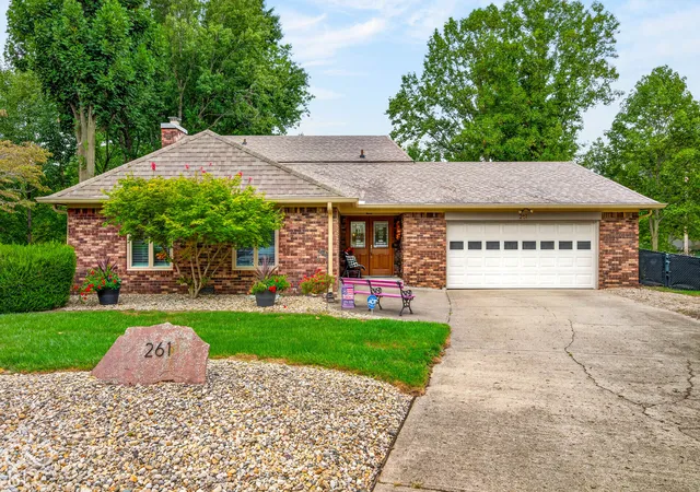 Photo 1 of Single family home for sale at 261 Oakwood, Greenwood, IN 46142 | MLS# 22128071 | Listing updated on 2026-09-26