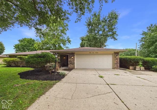 Single family home for sale at 3419 River Blf Rd, Anderson, IN 46012 | MLS# 22128077