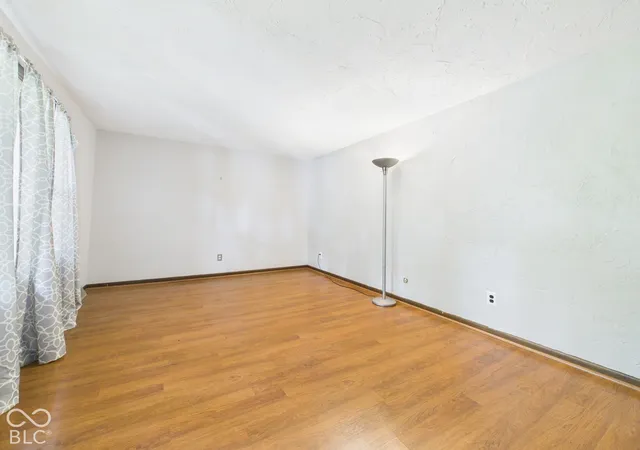 Photo 3 of Single family home for sale at 3419 River Blf Rd, Anderson, IN 46012 | MLS# 22128077 | Listing updated on 2026-09-25