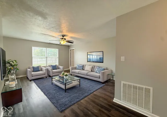 Photo 1 of Single family home for sale at 823 Tall Timber Dr, Greenwood, IN 46143 | MLS# 22128080 | Listing updated on 2026-09-25