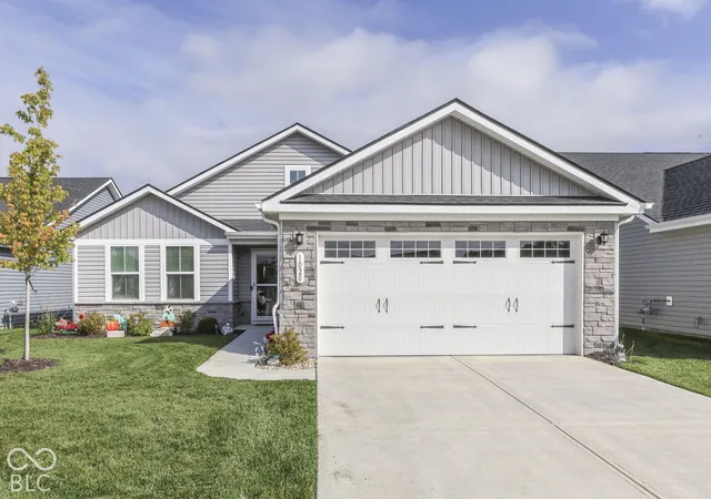 Photo 1 of Single family home for sale at 1020 Green Valley Dr, Lebanon, IN 46052 | MLS# 22128081 | Listing updated on 2026-10-02