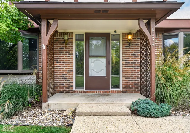 Photo 3 of Sale Pending at 6234 N Raceway Rd, Indianapolis, IN 46278 | MLS# 22128098 | Listing updated on 2026-10-01
