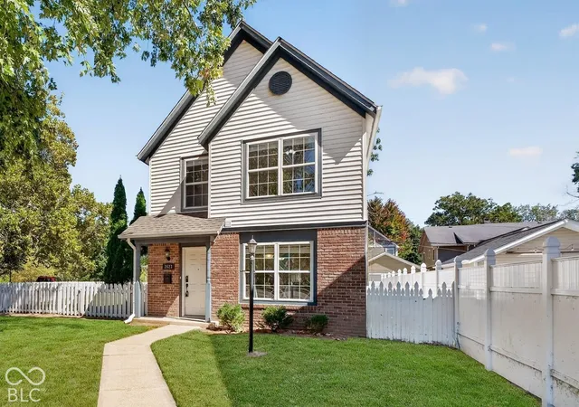Photo 1 of Single family home for sale at 2623 N Delaware St, Indianapolis, IN 46205 | MLS# 22128101 | Listing updated on 2026-10-06