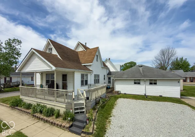 Photo 1 of Single family home for sale at 535 Dunn Ave, Shelbyville, IN 46176 | MLS# 22128102 | Listing updated on 2026-09-27