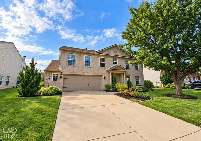Photo 3 of Sale Pending at 13946 Meadow Lake Dr, Fishers, IN 46038 | MLS# 22128105 | Listing updated on 2026-10-05